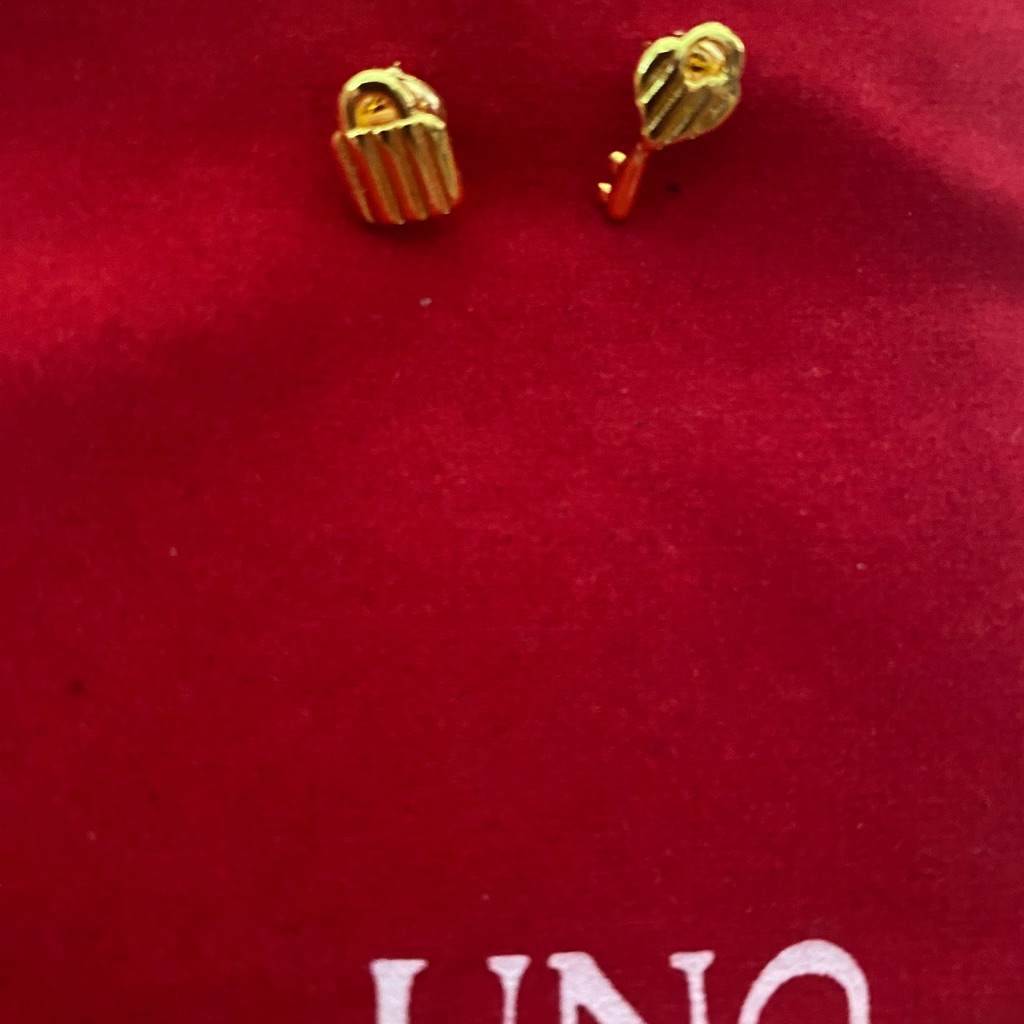 Uno De 50 Gold Heart Earrings 36$